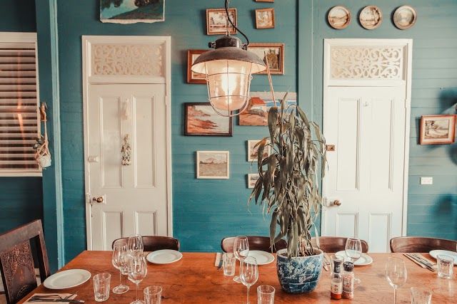 The Balcony Bar & Oyster Co